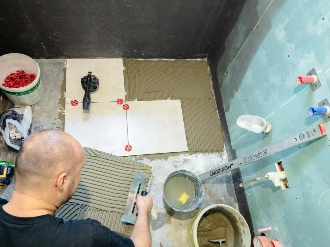 Лепене на плочки